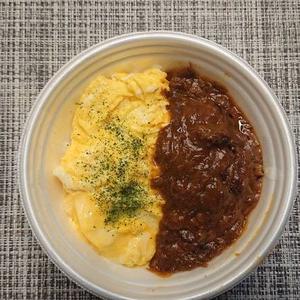 オム牛タンシチュー丼
