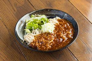 ジャージャー麺