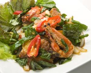 オリエンタルデリ シーフードのバジル炒め