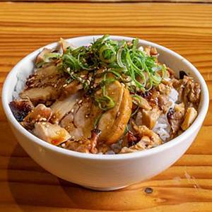 ちゃーしゅー丼 Roasted Chicken Filet Rice Bowl