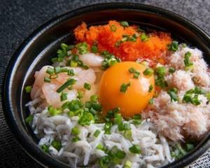 丼丸 しらす卵かけ丼