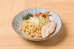 冷やし鰹醤油まぜそば(2玉)