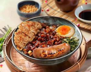 特製ルーローハン 全部乗せ(台湾ソーセージ+チキンカツ)(台湾風角煮丼) Braised Rice with Pork and Soy Sauce