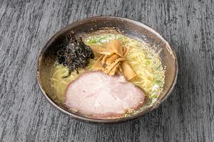 塩らーめん