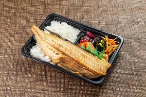 縞ほっけ焼き弁当