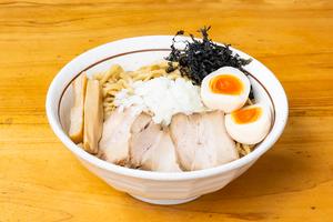 味玉背脂煮干油そば