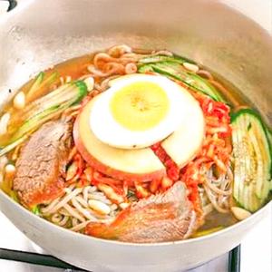 冷麺 Cold Noodle