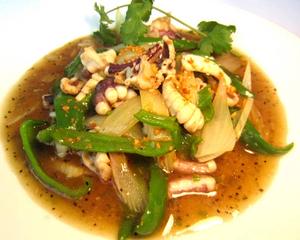 オリエンタルデリ イカのニンニク炒め