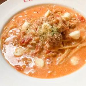 人気！やわらかチキンとモッツァレラチーズのトマトクリームソース スパゲッティ
