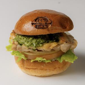 バジルチキンバーガー Basil Chicken Burger