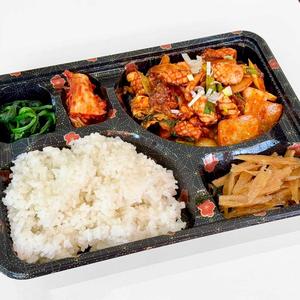 イカ炒め弁当
