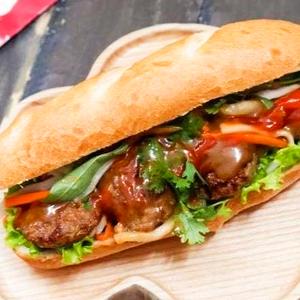 BANH MI THIT NUONG(焼肉バインミー)