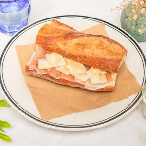 生ハムとグリュイエールチーズ＆ハニーwithコールスロー Uncured Ham ＆ Gruyere Cheese with Coleslaw