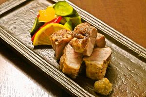 越後もち豚の黒胡椒焼き