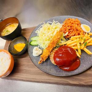ハンバーグ＆エビフライ定食