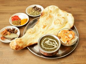 ほうれん草マトンカレー Saag Mutton Curry