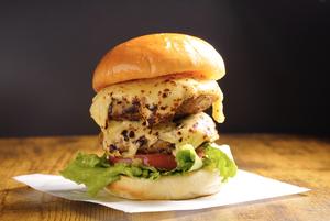 和牛ダブルチーズバーガーdouble cheese  beef burger