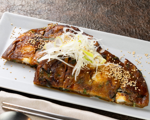 ニラチヂミ Korean Chives Pancake