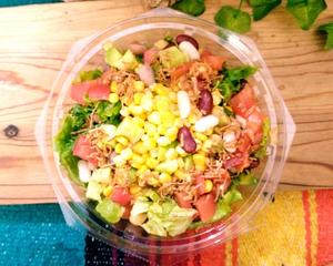 New！！ スイートコーンとアボカドのサラダ New ！！ Sweet  and avocado salad