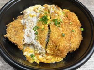 望来豚のカツ丼