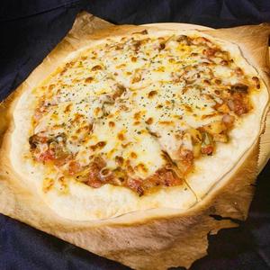 なすと挽肉のピザ・サラダセット