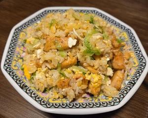 ポップチキン炒飯