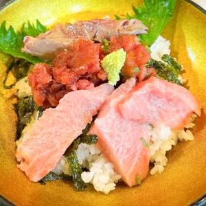 三色丼