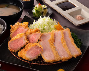 【ありそうでなかった】豚トロかつ＆フィレブリアン (2枚) 弁当