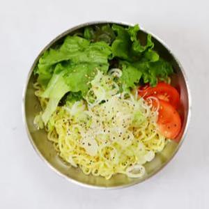 道産名物ラーメンサラダ