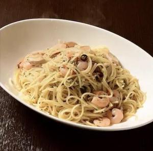 小エビのペペロンチーノ