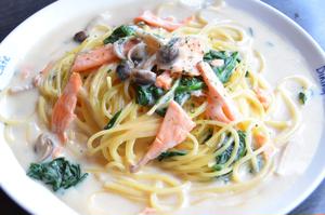 ココイロカフェ サーモンクリームパスタ【ホワイトソース】