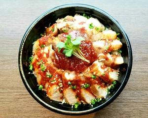 和豚ロース丼(肉200g)