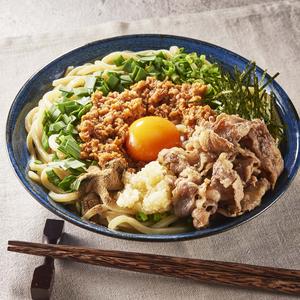 メガ盛り麺500g 煮込み牛肉の旨辛 台湾まぜそば 生卵・ラー油・酢付き・タレ2倍