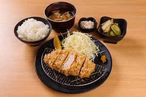 黒豚上ロースとんかつ弁当