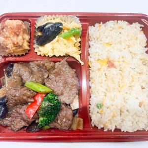 牛肉と季節野菜の黑胡椒炒め弁当:黑胡椒牛肉便当