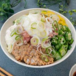 ネギトロと半玉ねばとろ丼