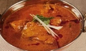 チキンカレーCHICKEN CURRY