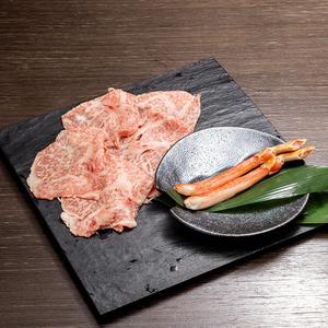 ズワイ蟹(4本)と鹿児島黒牛リブロース(80g) 、野菜盛り