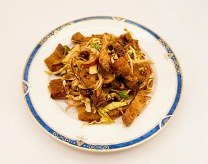   豚の脂身揚げサラダ