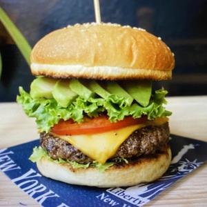 【炭焼き】アボカドチーズバーガー