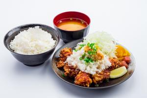 おろしそポン酢唐揚げ弁当(唐揚げ4個入り、みそ汁付)