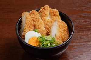 チキンカツ丼