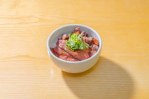 特選和牛すじ丼