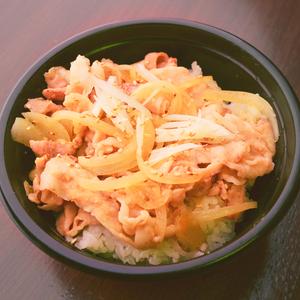 にんにく醤油豚スタミナ丼