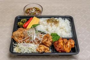 油淋鶏(ユーリンチー)弁当
