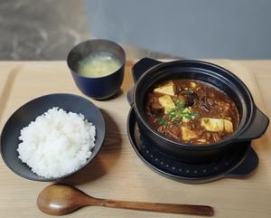 赤い月のマイルド麻婆豆腐定食
