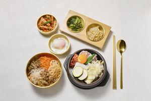 みそ豚キムチチーズ純豆富定食とハーフビビンバ