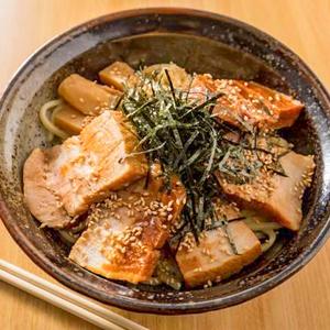 【鶴橋の名店三谷製麺所の生麺使用】肉増し油そば