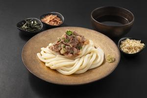 (冷)黒毛和牛の極太おうどん～たぬき～