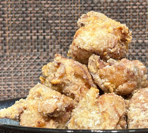 骨なしもも肉のからあげ 1個 Boneless Fried chicken thigh  1 piece